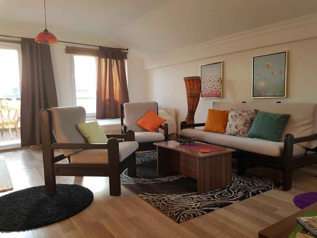Hotel Kika Pristina Esterno foto
